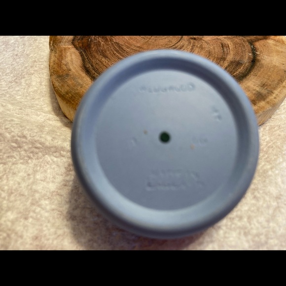 Wedgwood Jasperware Blue/White Salt Pigs set of two - Picture 5 of 5